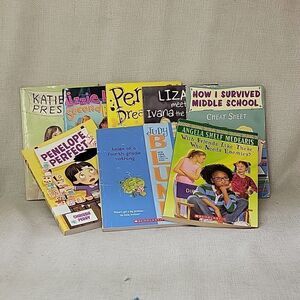 8 assorted paperback books for the young reader